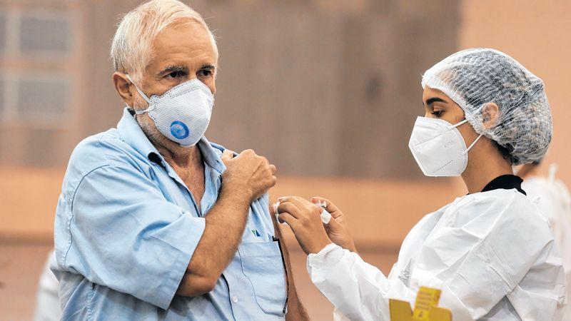 Qualquer pessoa que estiver em Sapezal e fazer parte dos grupos prioritários irão receber a vacina