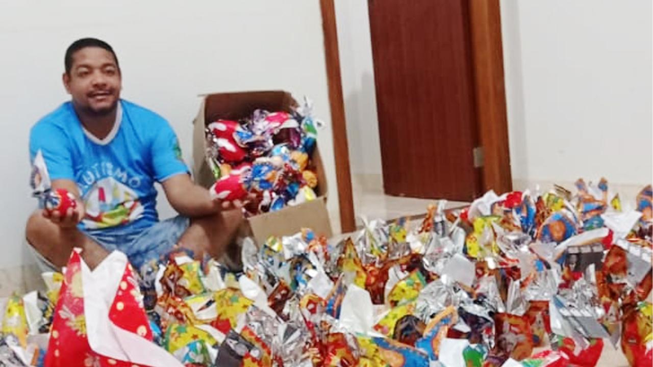 Pelo terceiro ano, vereador distribui ovos de páscoa para crianças carentes de Sapezal