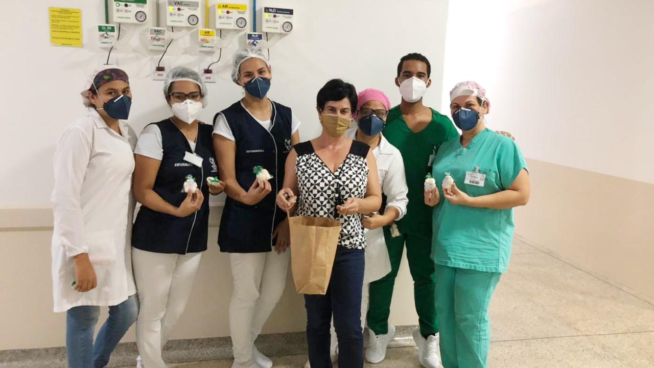 Presidente da Câmara de Sapezal faz homenagem a enfermeiros e técnicos de enfermagem do Hospital Santa Marcelina