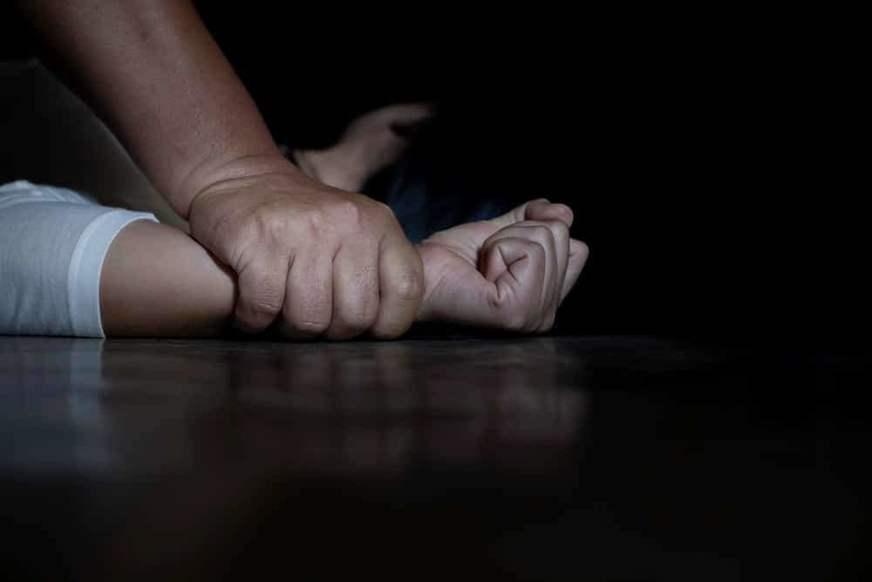 Homem é preso após invadir quarto de hotel em Sapezal e tentar estuprar duas mulheres