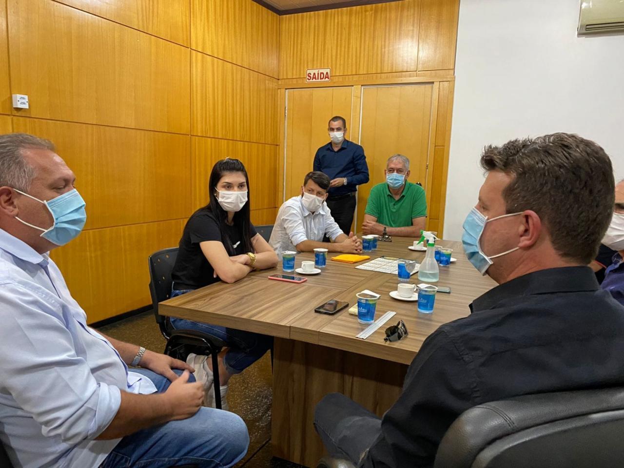 Comitiva de Sapezal visita Sorriso para conhecer a Secretaria de Esportes