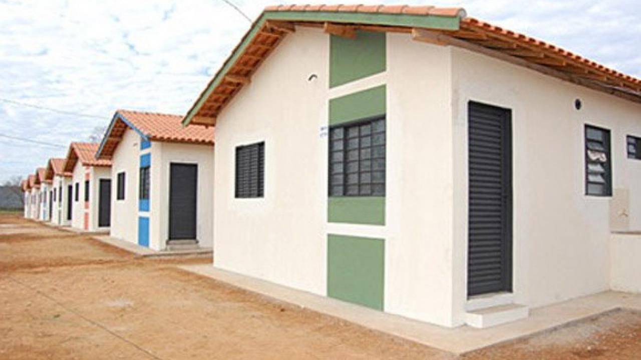 Casagrande anuncia a construção de 50 casas destinadas para população de baixa renda