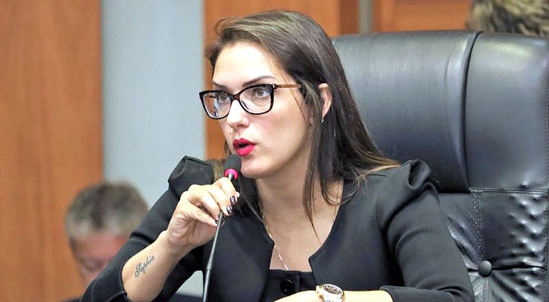 Após 90 anos da conquista do voto feminino, ALMT conta apenas com uma deputada estadual