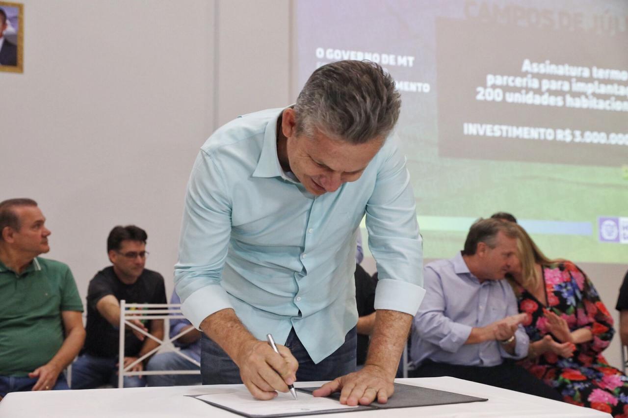 Mendes assina convênio para a construção de 580 unidades habitacionais em Sapezal; Entenda.