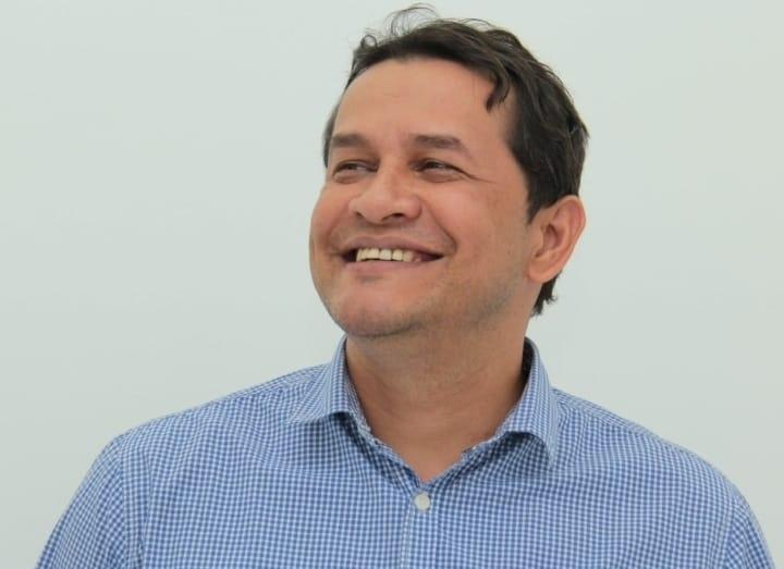 Franço Helber: O mais notável dos defensores do povo sapezalense. 