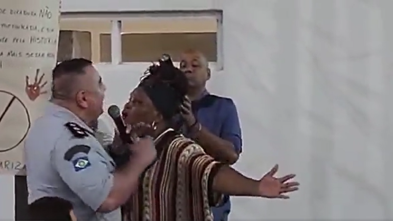 Sintep-MT rebate críticas a dirigente filmada interpelando policial militar em audiência pública