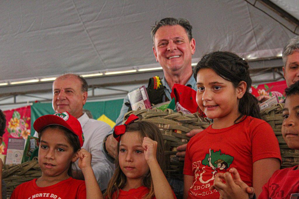 Fávaro sai em defesa do MST 