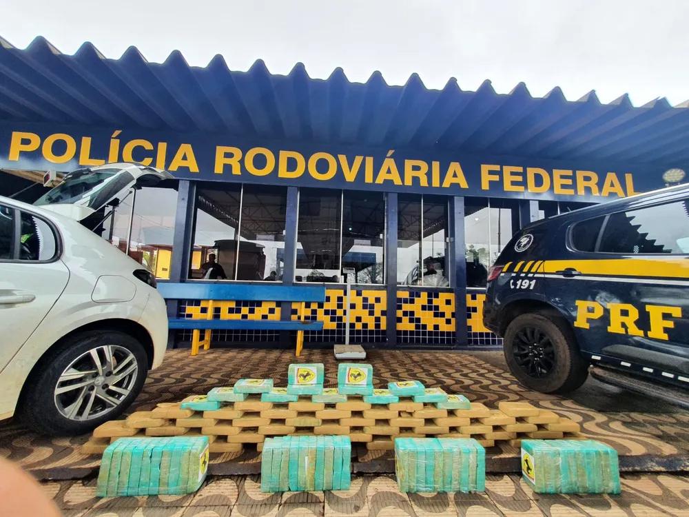 Caminhoneiro com mandado de prisão por tráfico de drogas é capturado em ação conjunta