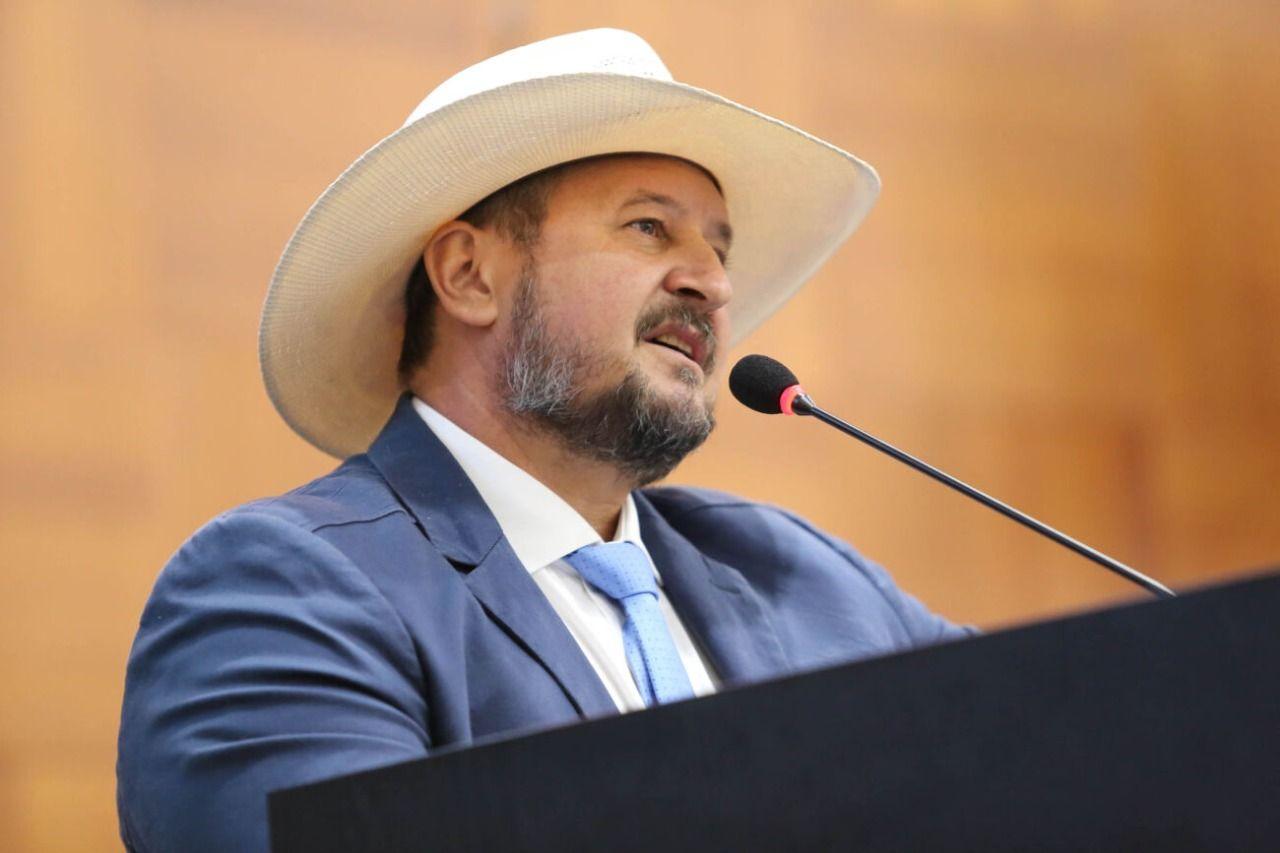 Deputado que comparou mulheres com vacas é afastado da Comissão de Direitos Humanos da ALMT