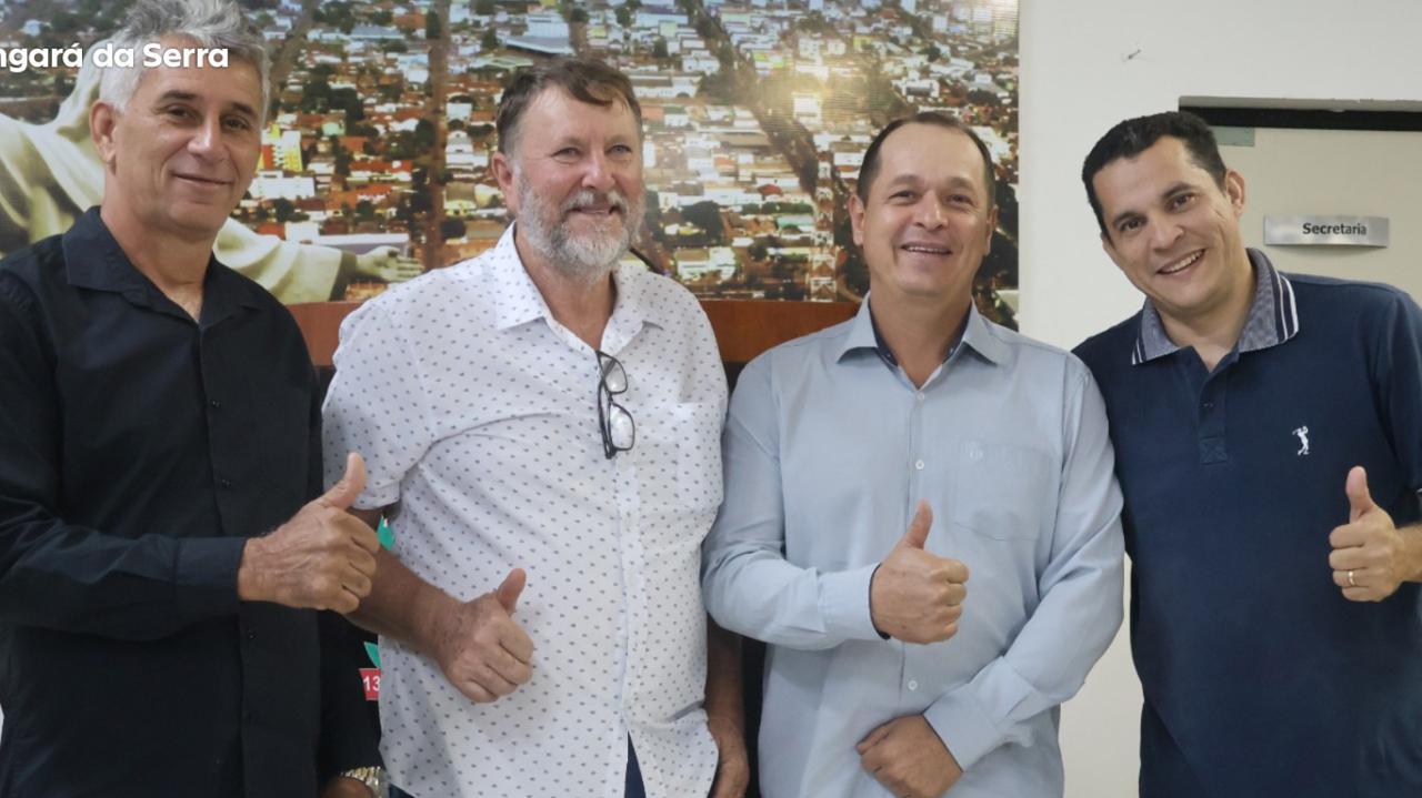 Vereador Luizinho realiza visita técnica a Câmara Municipal de Tangará da Serra.