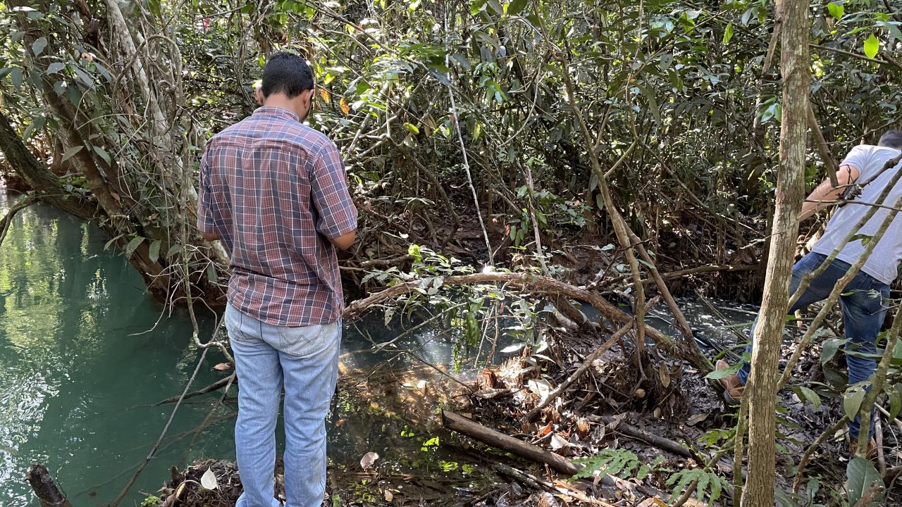 Ávida Construtora é acusada de crime ambiental em Sapezal após descarte de esgoto no Rio Sapezal