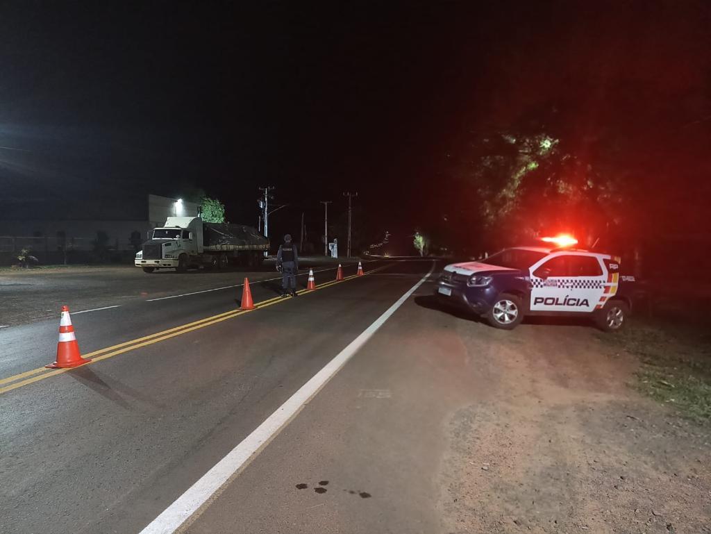 PM apreende arma de fogo, drogas, carro e celulares em Sapezal