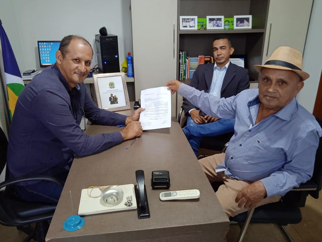 Manezinho articula apoio político para construção de casas populares em Sapezal em série de visitas estratégicas na capital