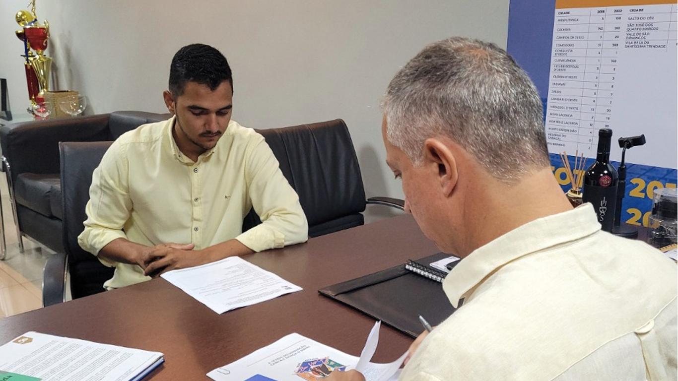 Ailton Monteiro busca emenda parlamentar para atender a escola de Jiu-Jitsu em Sapezal.
