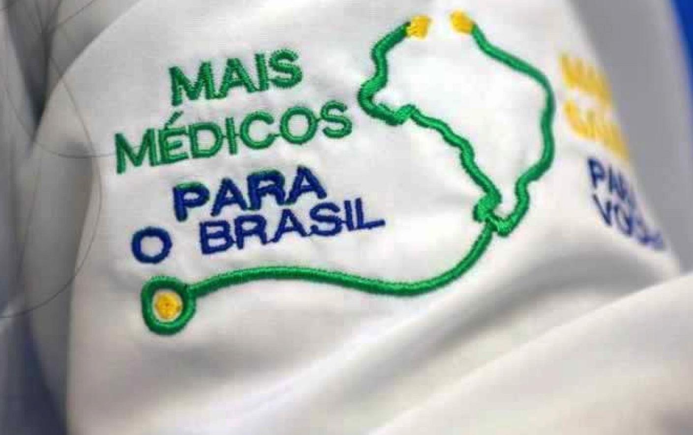 Casagrande sanciona lei que autoriza ajuda de custo para médicos participantes do 