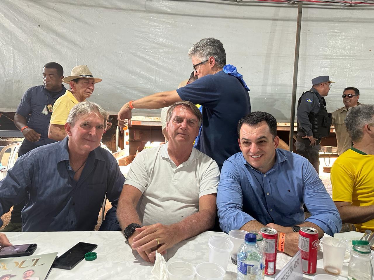 Vando Bianchi e Cesar Maggi se encontram com Bolsonaro em Campo Novo do Parecis