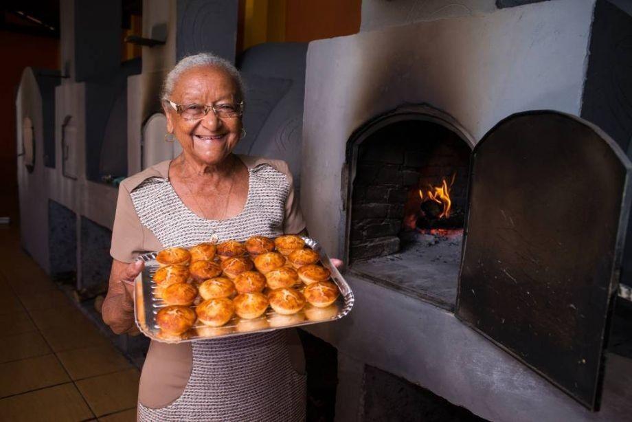 Morre Dona Eulália, cozinheira cuiabana famosa pelo tradicional bolo de arroz