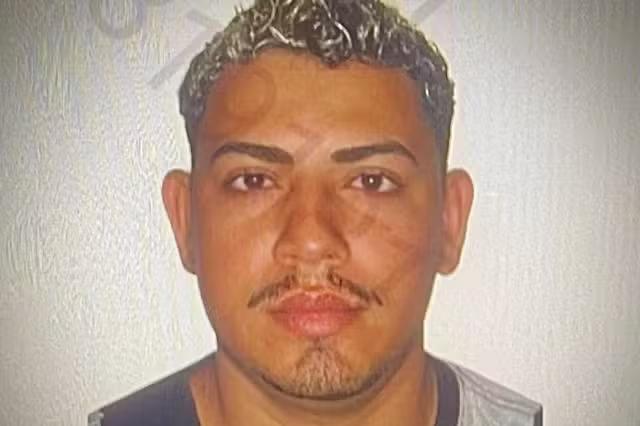 Homem mascarado invade festa em Várzea Grande, atira contra participantes e deixa um morto e quatro feridos
