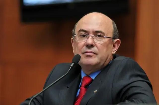 Riva é intimado pela Justiça a indicar entidade para cumprir pena de serviços comunitários