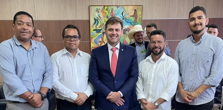 Reunião com o Secretário do MAPA trata de emendas, maquinários para Sapezal e agricultura familiar para 2025