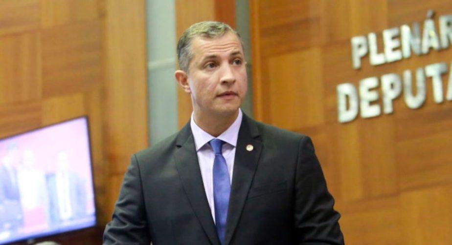 Goiás suspende ICMS sobre energia solar com base em ação de Faissal Calil