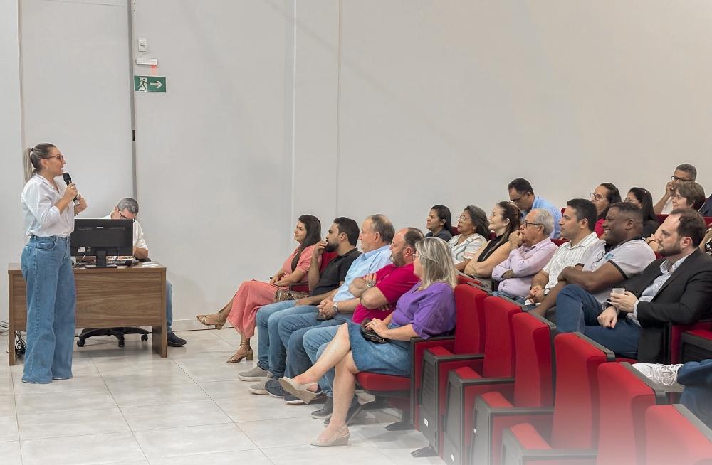 1º Encontro dos Conselhos da Assistência Social de Sapezal reúne autoridades e comunidade