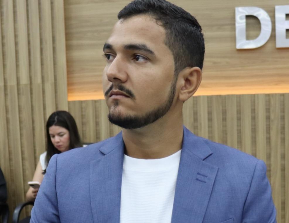 Vereador Ailton Primitivo critica lentidão da gestão Scariote: ‘É o Governo do depois’