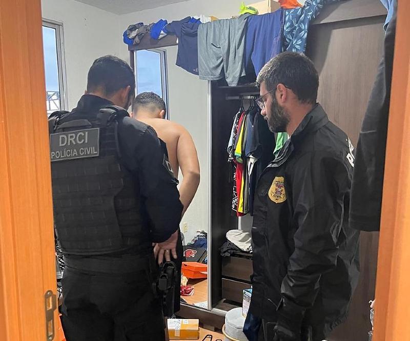 Operação “Couraça”: polícia cumpre mandados contra grupo suspeito de golpes online que teria movimentado R$ 9 milhões