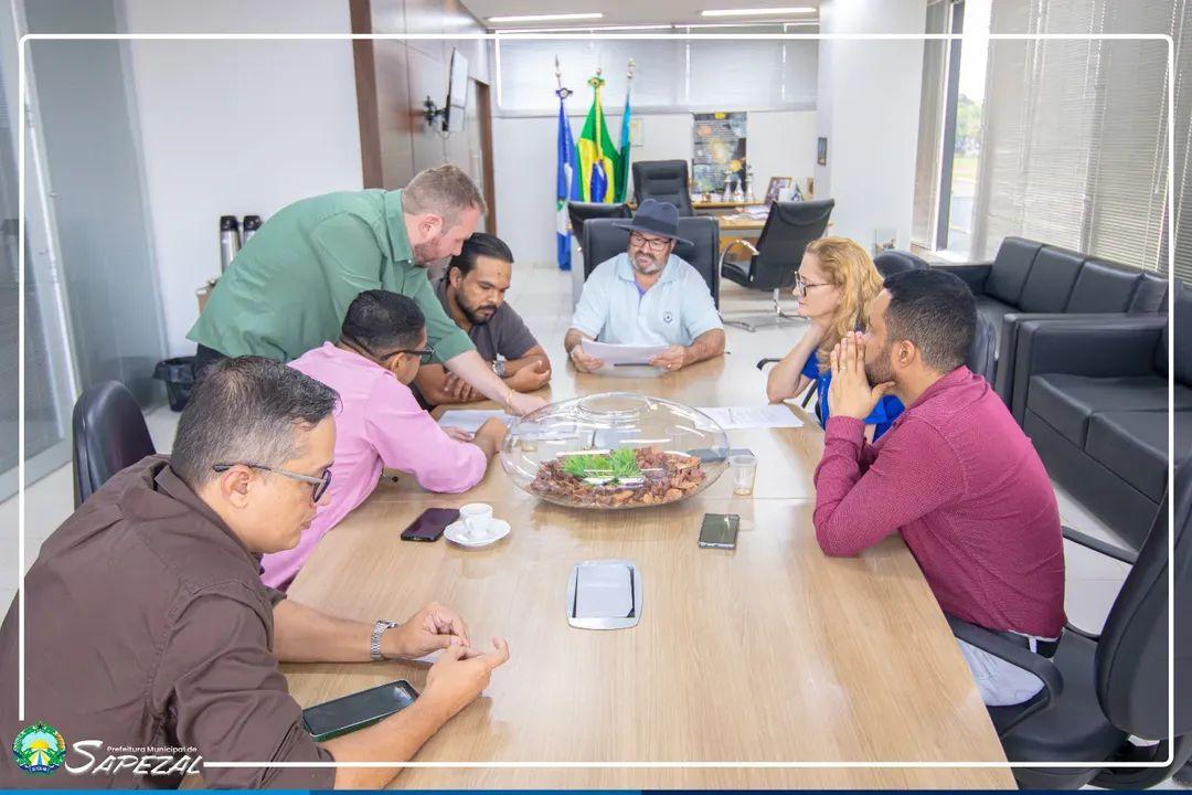 Prefeitura de Sapezal realiza reunião com Comissão de Finanças da Câmara