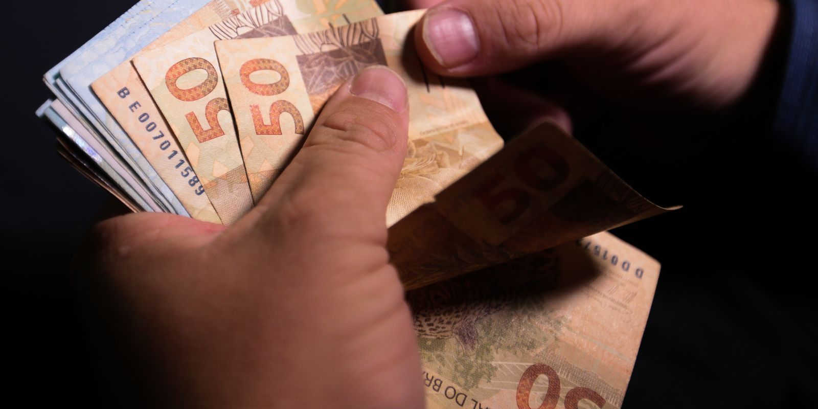Caixa inicia pagamentos do Bolsa Família de junho para grupos específicos
