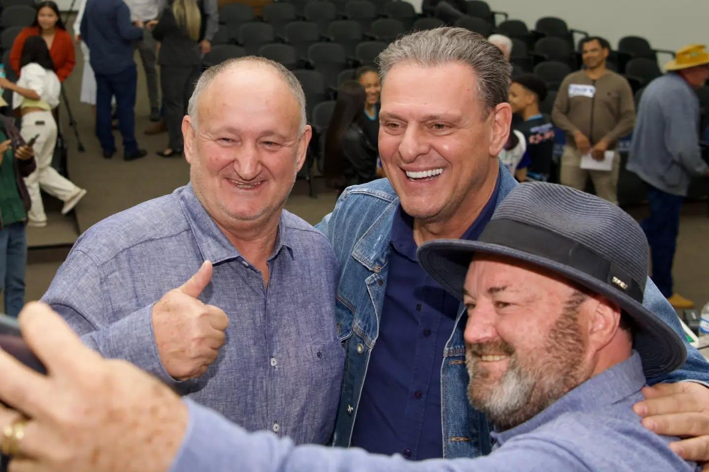 Carlos Fávaro destaca investimentos em Sapezal durante encontro no município