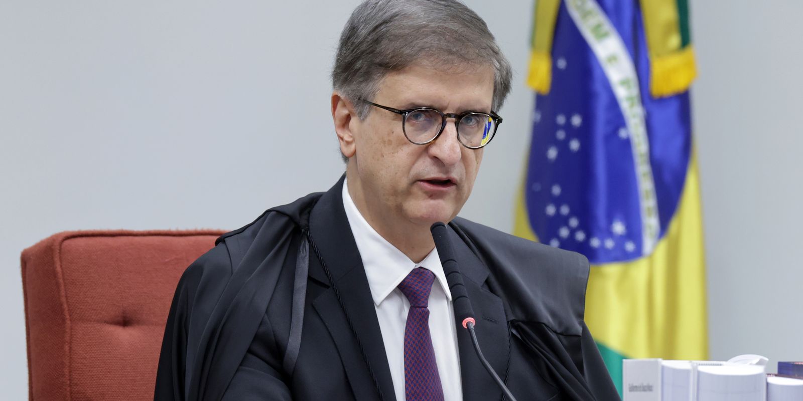 PGR se posiciona contra revisão da condenação de Bolsonaro no STF
