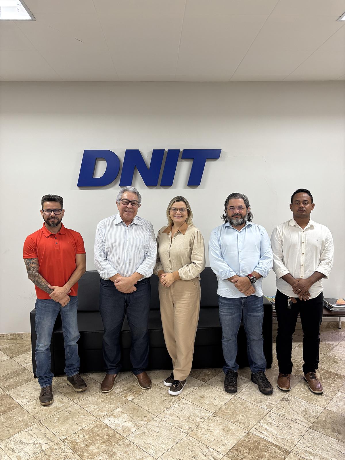 Vereadores de Sapezal entregam pedido ao DNIT para viabilizar obra de drenagem na BR-364