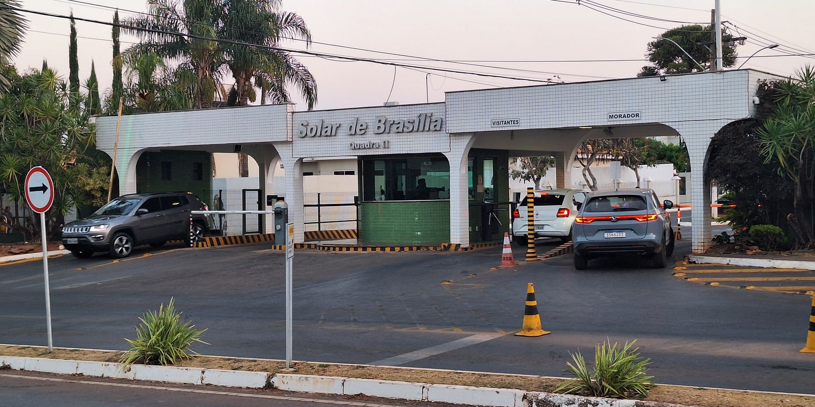 Defesa de Bolsonaro solicita permissão para receber Milei em prisão domiciliar