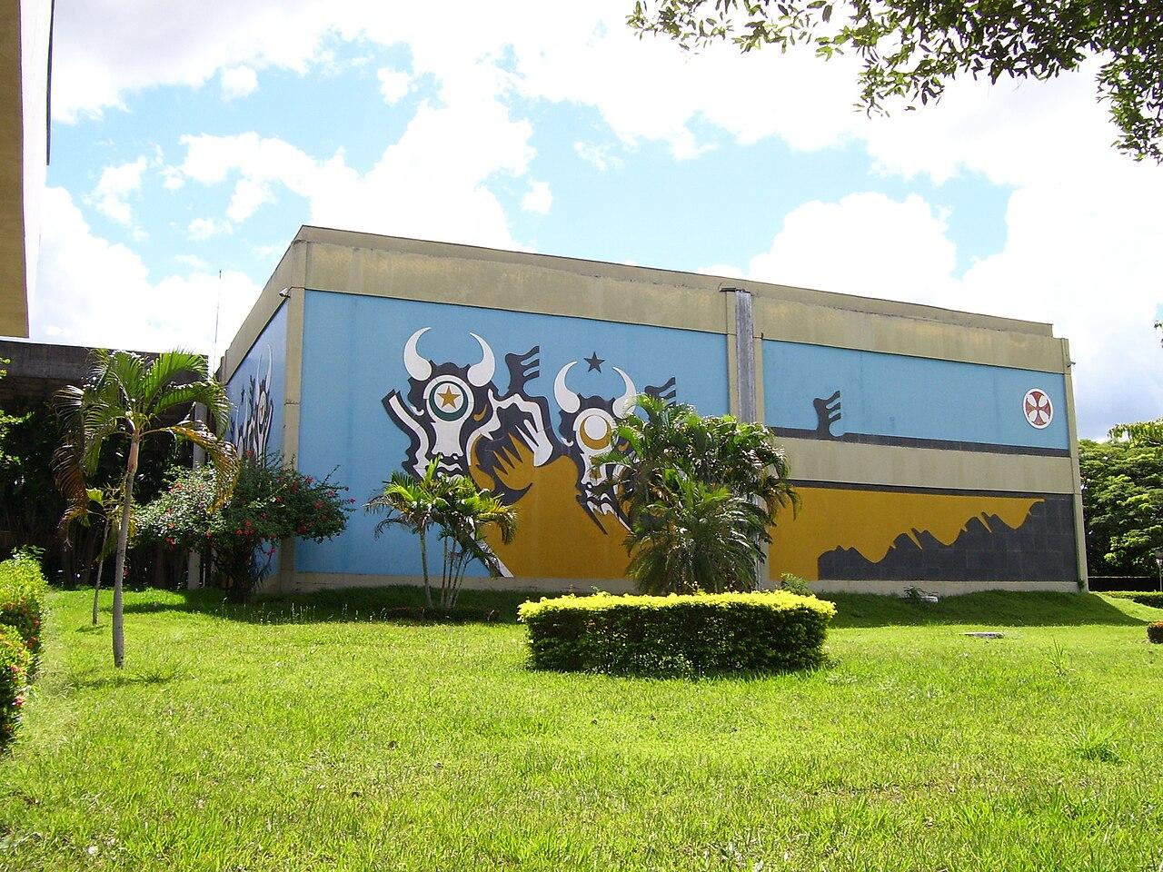 Número de obras paralisadas em MT sobe de 59 para 85 em um ano, aponta TCE