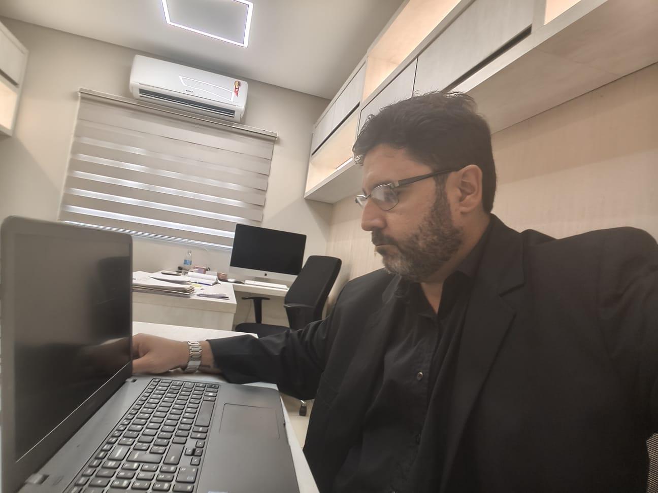 Poder, memória e responsabilidade de Mauro Mendes
