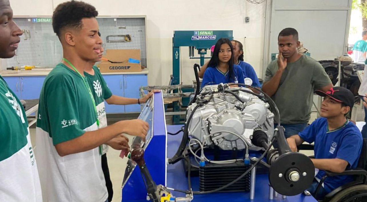Senai e Senar oferecem curso gratuito de máquinas pesadas com bolsa em Sapezal