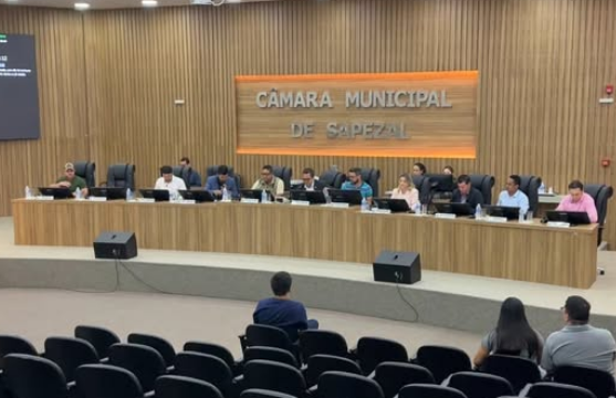 Vereadores derrubam veto de Scariote a projeto que amplia divulgação de contratos em Sapezal