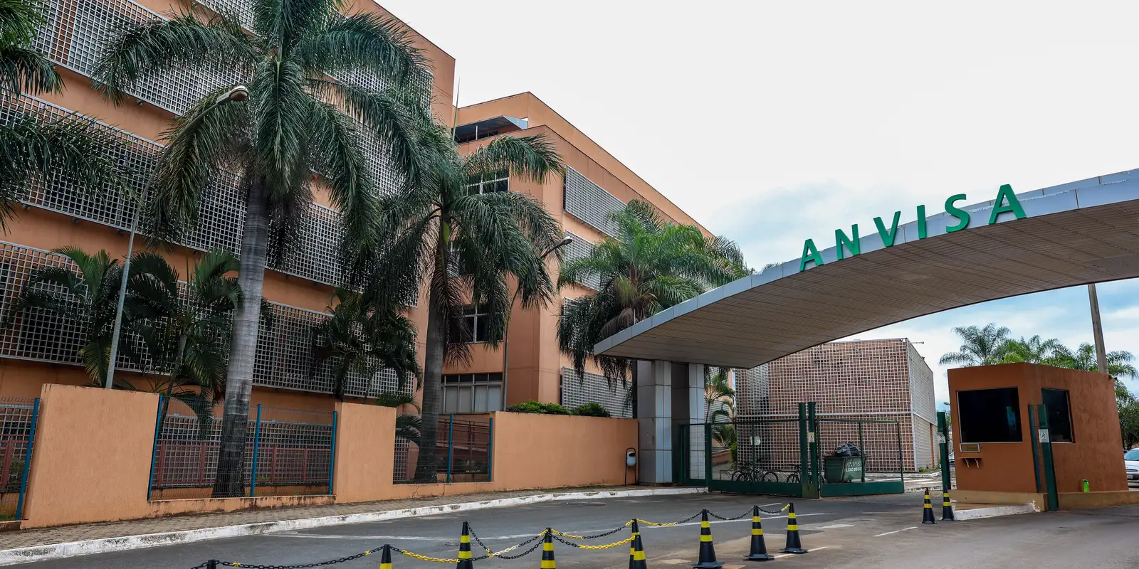 Anvisa ordena a apreensão de todos os produtos da United Labz no Brasil
