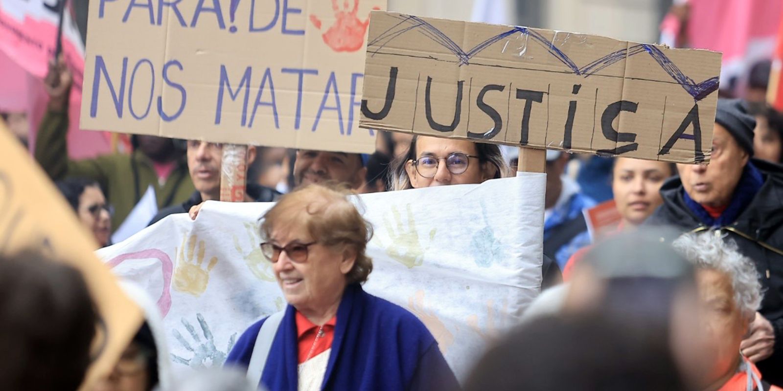 Grito dos Excluídos reúne milhares em atos por moradia e direitos sociais pelo país