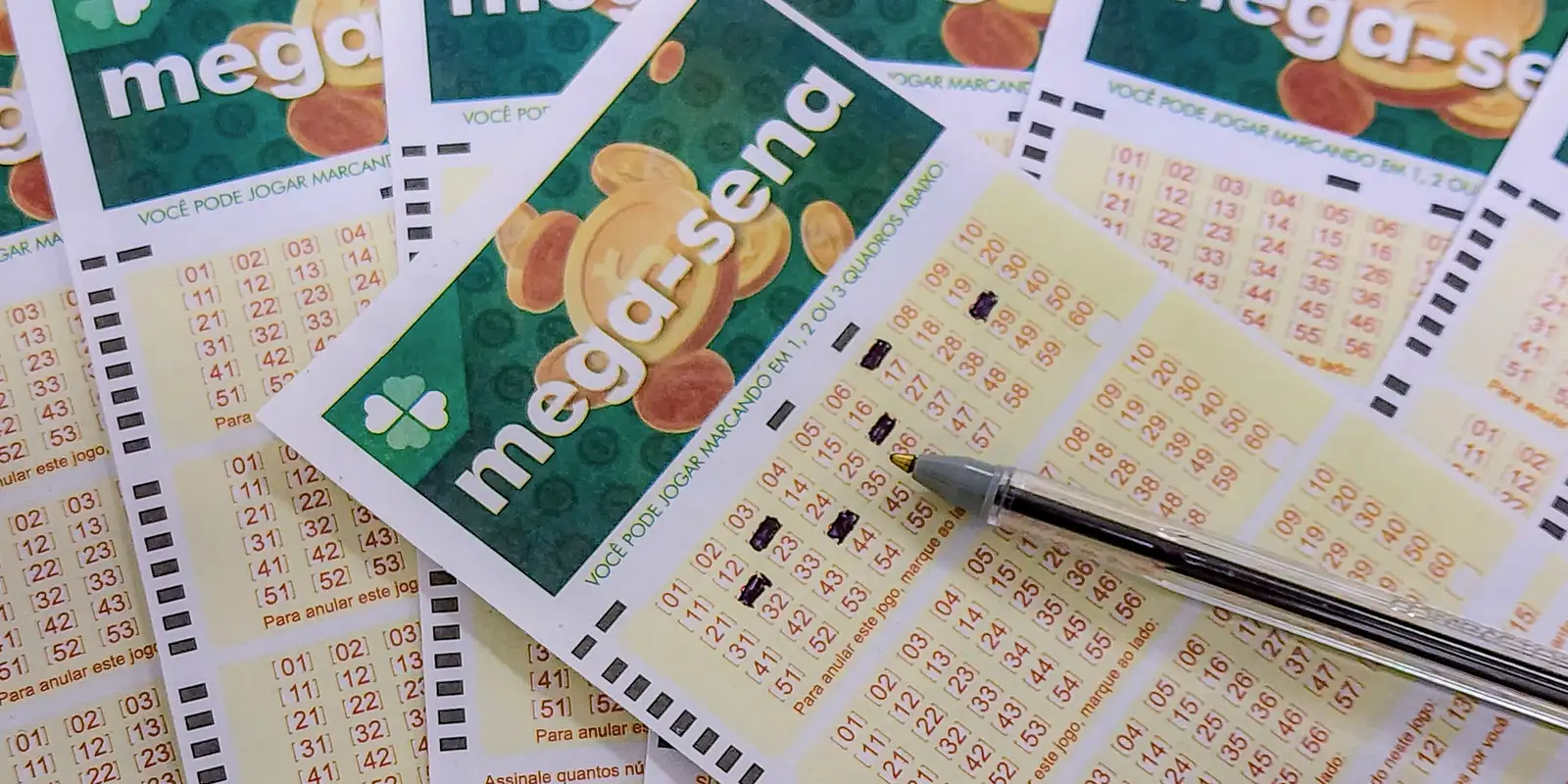 Mega-Sena acumulada chega a R$ 305 milhões após sorteio sem vencedores
