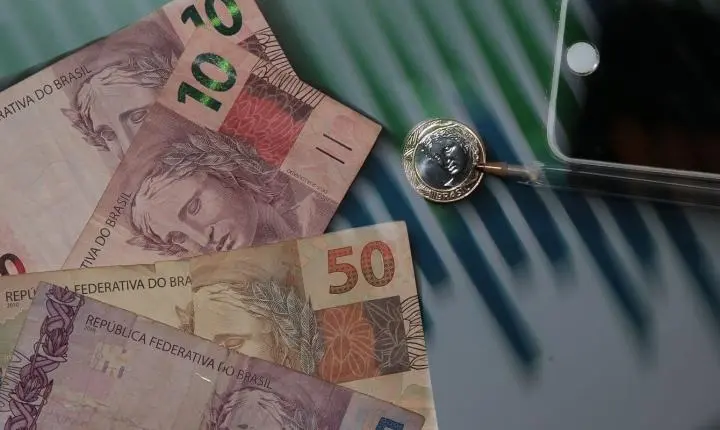 Atividade econômica brasileira registra leve alta de 0,1% em maio, aponta IBC-Br
