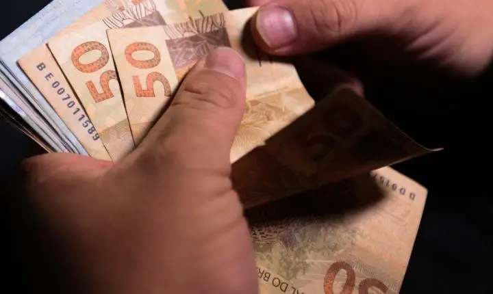 Caixa inicia pagamentos do Bolsa Família de junho para grupos específicos
