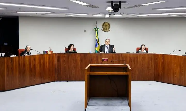 Ministros do STF defendem voltar a exigir o diploma de jornalista