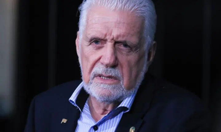 Jaques Wagner deixa liderança do governo no Senado em meio a investigação da Polícia Federal