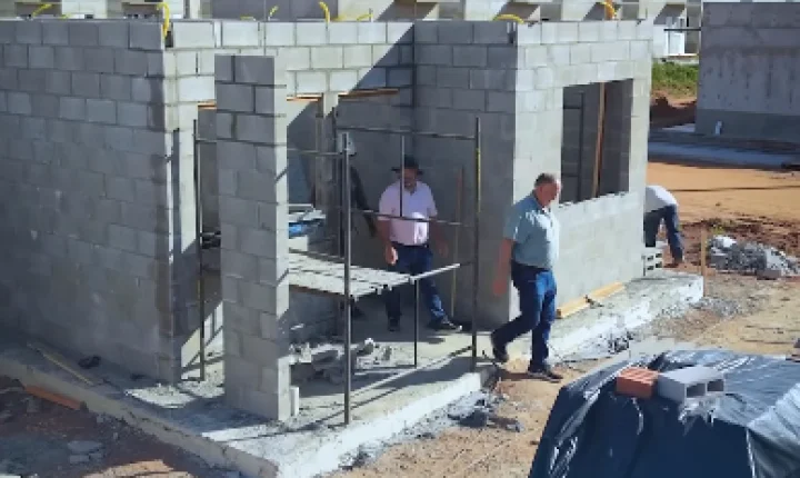 Obras de 50 unidades habitacionais do Governo Federal começam em Sapezal