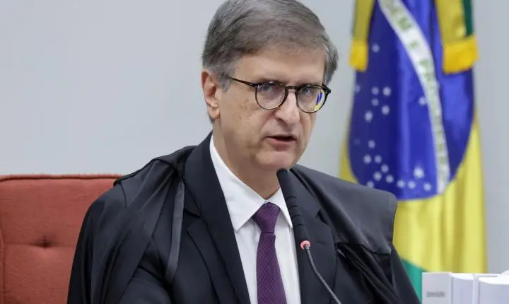 PGR se posiciona contra revisão da condenação de Bolsonaro no STF